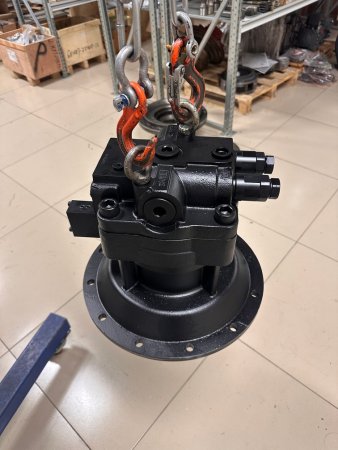 YA00019027 Гидромотор поворота Hitachi ZX870LC-5G