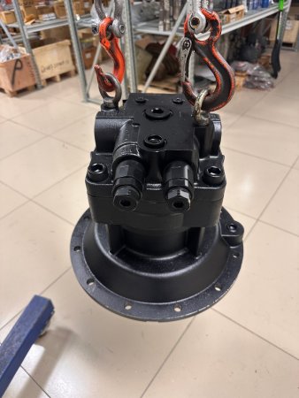 YA00019027 Гидромотор поворота Hitachi ZX870LC-5G