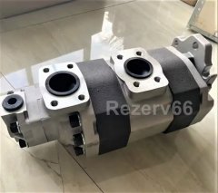 705-95-07101 Гидронасос Komatsu HD465-7 HD605-7