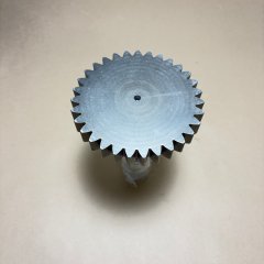 2047928 Вал редуктора хода Hitachi