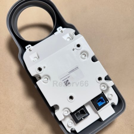 YA00001076 Монитор Hitachi 5G