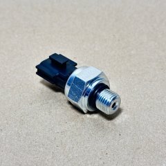 4436535 Датчик давления Hitachi