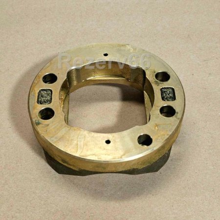 708-2L-04061 Суппорт гидронасоса KOMATSU HPV95