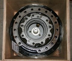 9233692 Редуктор хода Hitachi ZX200-3