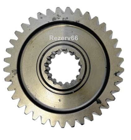 3104555 Шестерня привода гидронасоса Hitachi