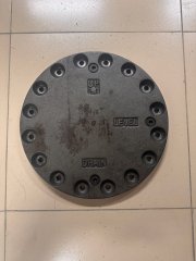 1023348 Крышка редуктора хода Hitachi