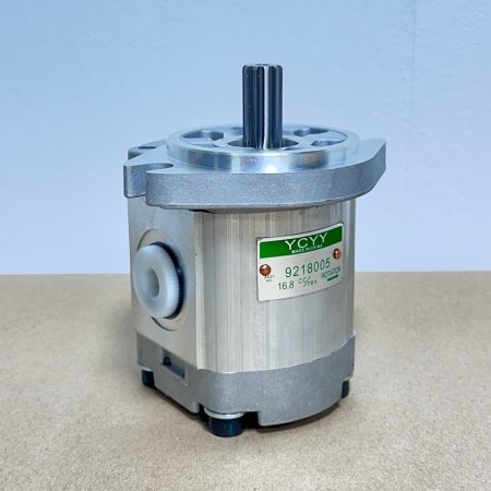 9218005 Насос линии управления Hitachi