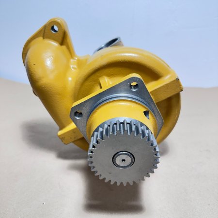 6240-61-1105 Насос водяной Komatsu (Cummins QSK23 4096429)