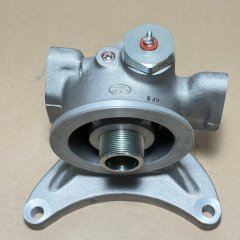 1132120910 Корпус масляного фильтра Hitachi