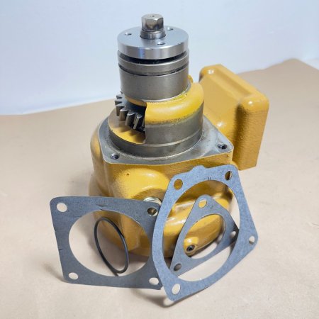 6212-61-1205 Насос водяной Komatsu 6212-61-1203