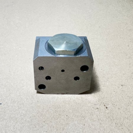 702-21-55951 Блок гидравлического клапана Komatsu