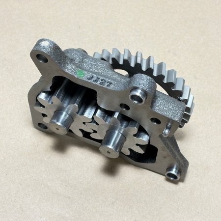 8943904143 Насос масляный Hitachi (Original)