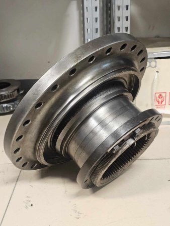 1022194 корпус гидромотора хода ZX270 ZX330 ZX370MTH