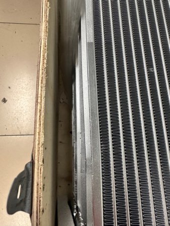 YA00004881 Радиатор масляный Hitachi ZX870-5G