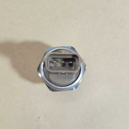 ND499000-6131 Датчик давления топлива в рампе (4990006131)