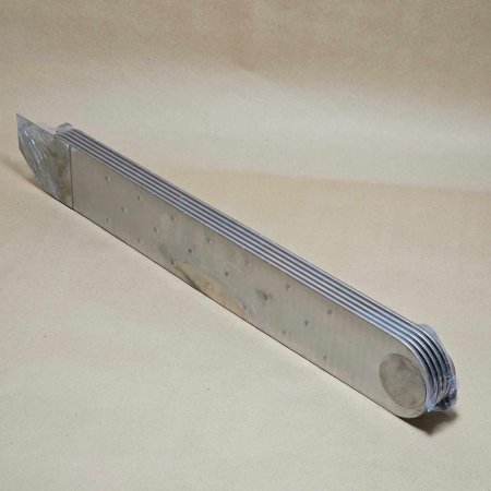 1217002981, 1112820270 Маслоохладитель Hitachi 6BG1