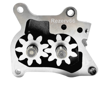 1131003133 Насос масляный Hitachi