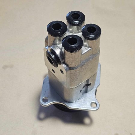 702-16-01341 Клапан управления ( Джойстик Komatsu D65 )