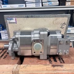 705-52-30920 Насос трансмиссии Komatsu