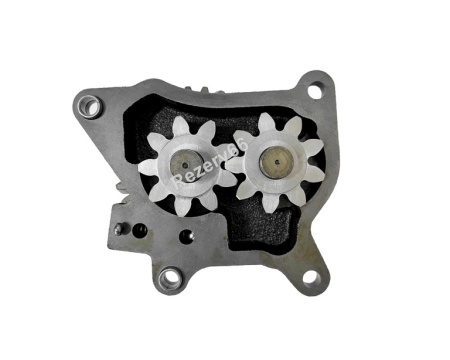 8943904143 Насос масляный Hitachi