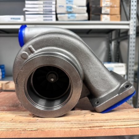 4033835 Турбокомпрессор Volvo D13