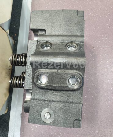 5372485 Головка блока цилиндров Cummins