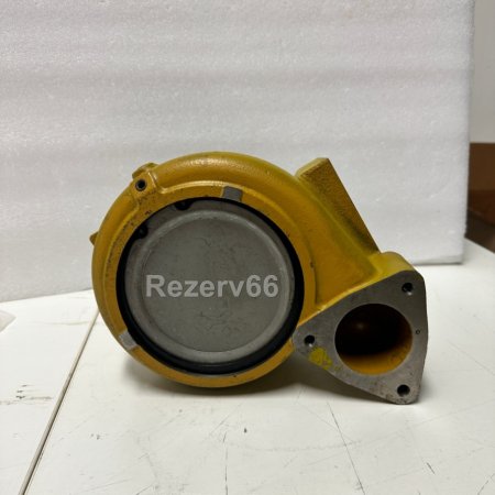 6212-61-1303 Насос водяной KOMATSU