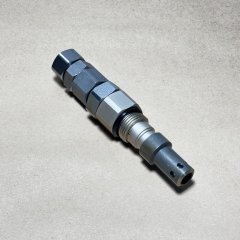 4654860 Клапан гидравлический Hitachi