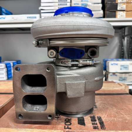 4033835 Турбокомпрессор Volvo D13